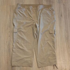 Relaxed Pull-On Cargo Capris - Taupe